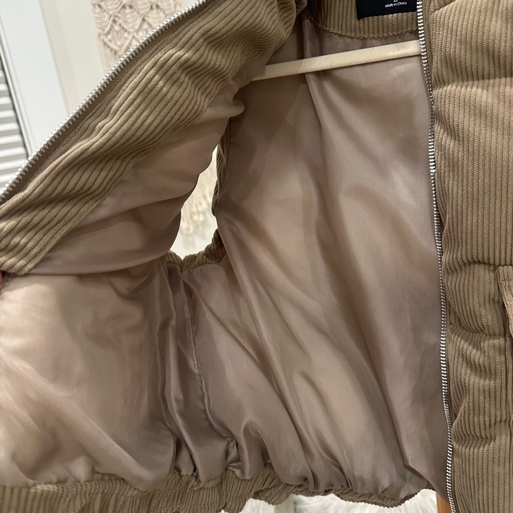 Iris Taupe Corduroy Hooded Puffer Vest Size L, best for M - Picture 6 of 7